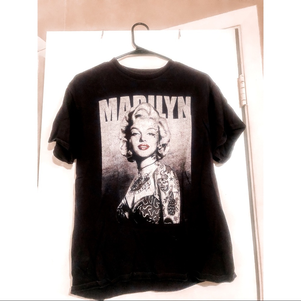Marilyn Monroe graphic tee